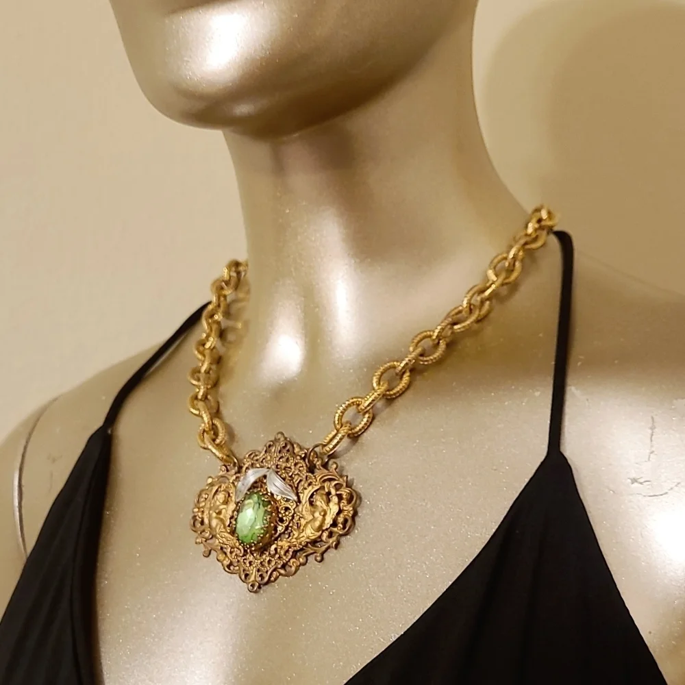 VINTAGE HANDMADE REPURPOSED ANGEL CRYSTAL PENDANT NECKLACE - Picture 2 of 15